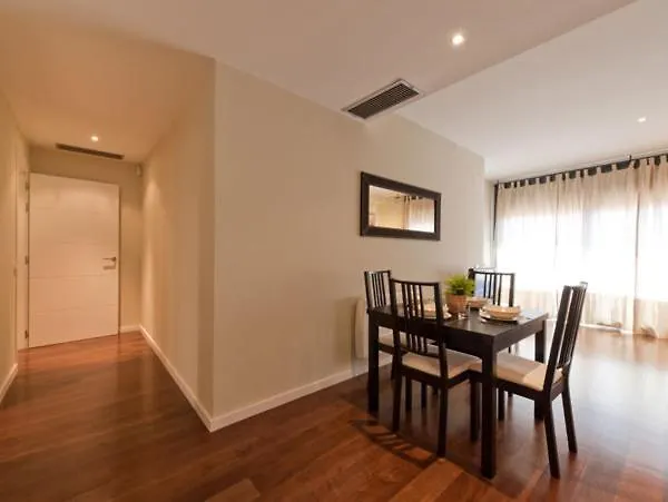 Zoilo Apartments Sagrada Familia برشلونة
