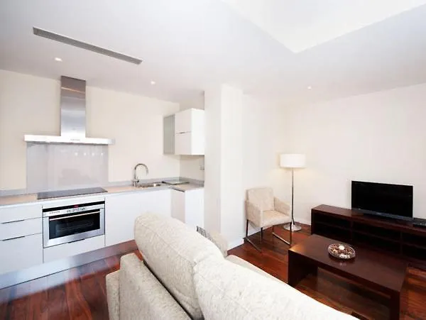 Zoilo Apartments Sagrada Familia برشلونة